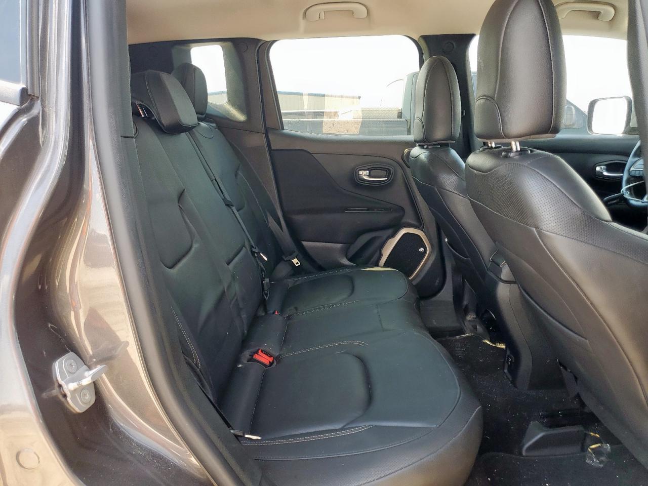 2016 Jeep Renegade Limited VIN: ZACCJBDTXGPD30890 Lot: 70413645