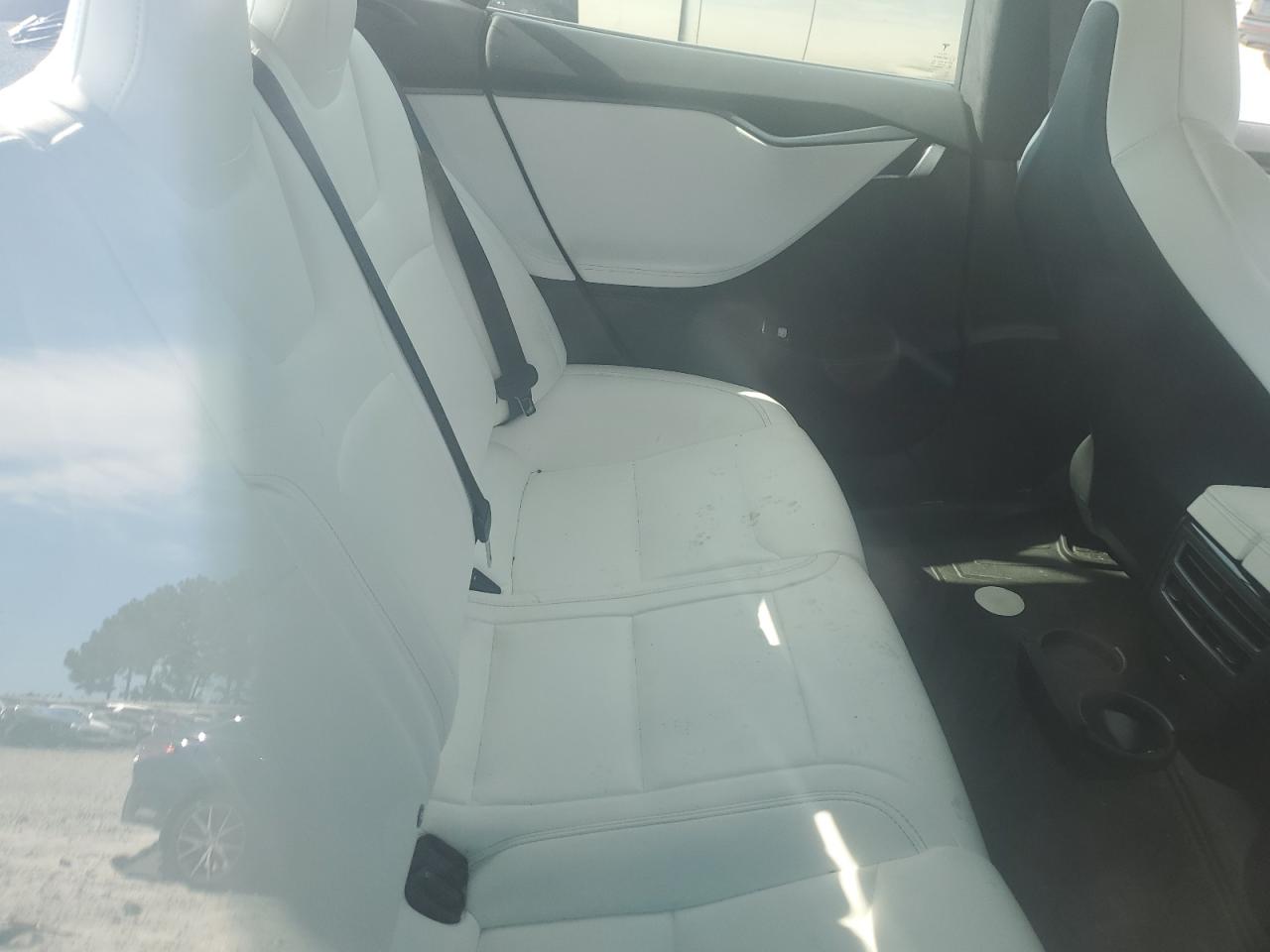 2018 Tesla Model S VIN: 5YJSA1E2XJF277473 Lot: 81557205