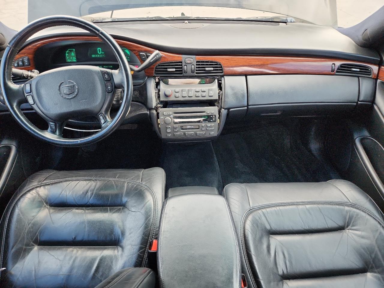 2002 Cadillac Deville VIN: 1G6KD54Y62U163857 Lot: 70881055