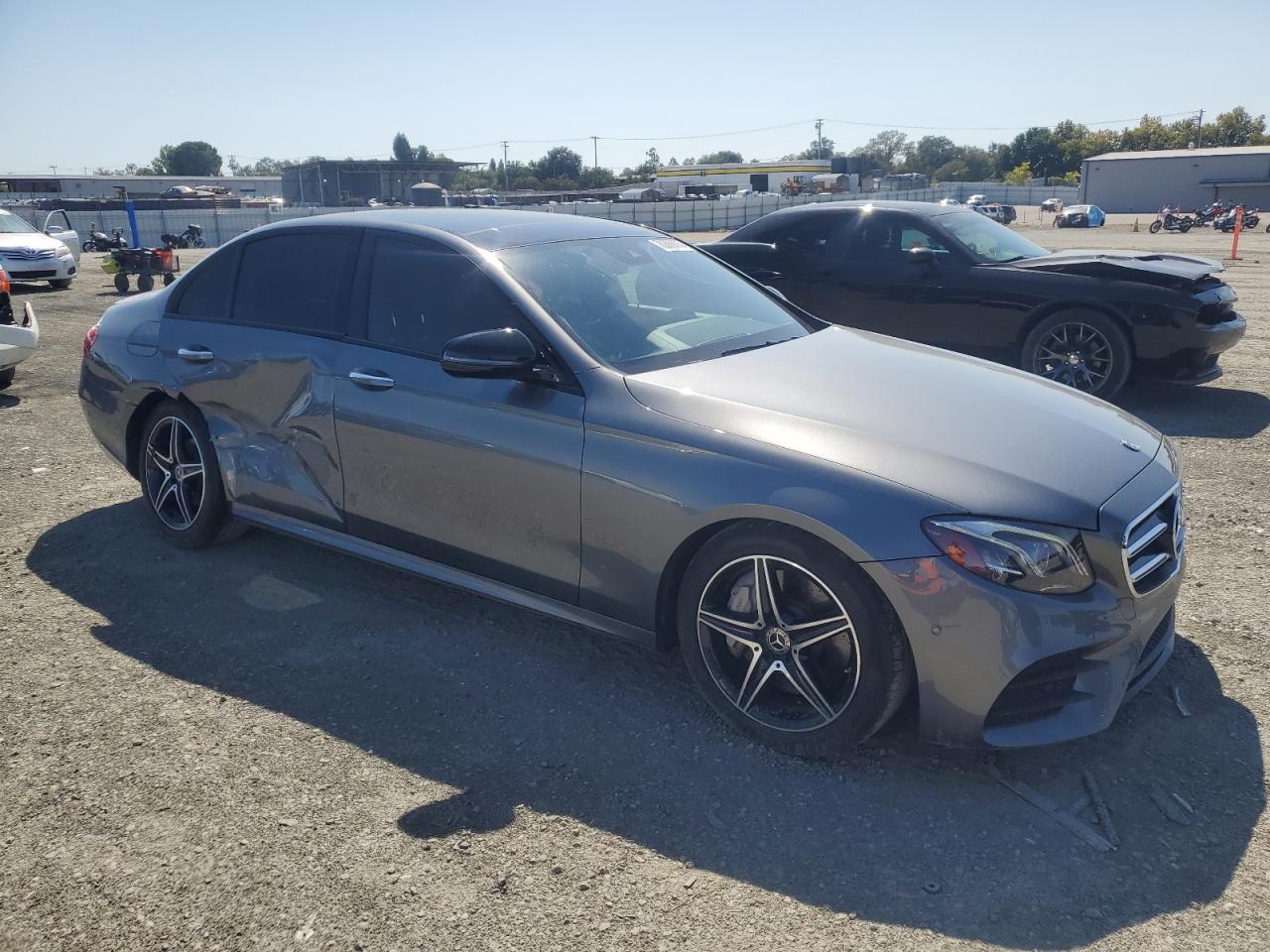 V (W213, S213, C238) V (W213, S213, C238)