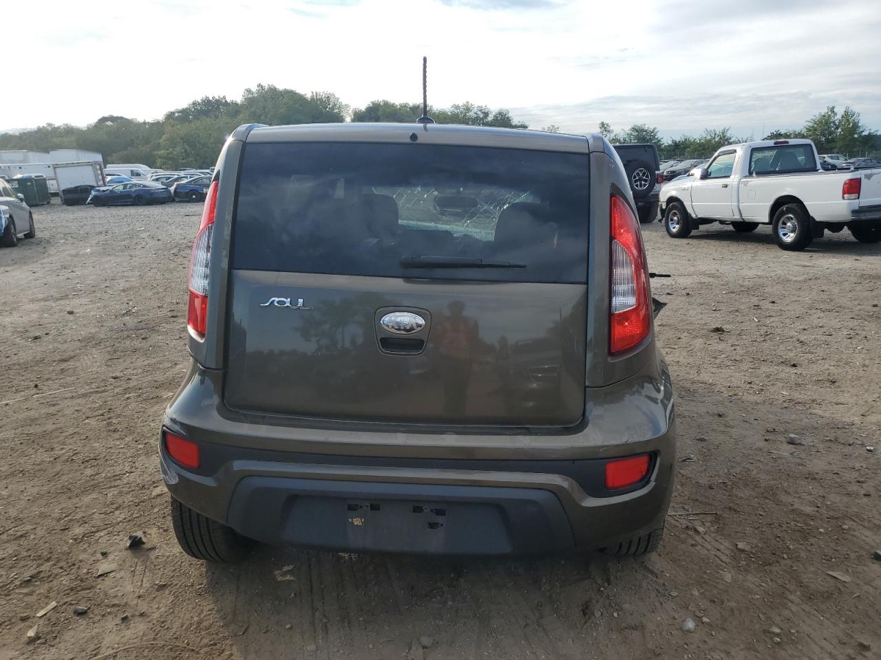 2013 Kia Soul + VIN: KNDJT2A66D7581740 Lot: 70451215