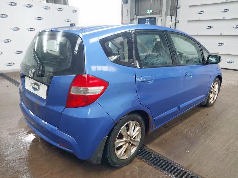 2011 HONDA JAZZ ES