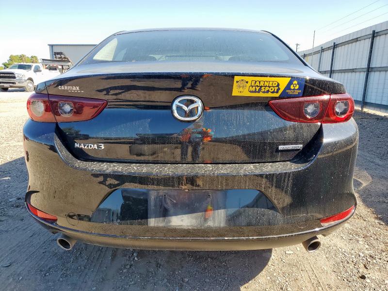  MAZDA 3 2022 Czarny