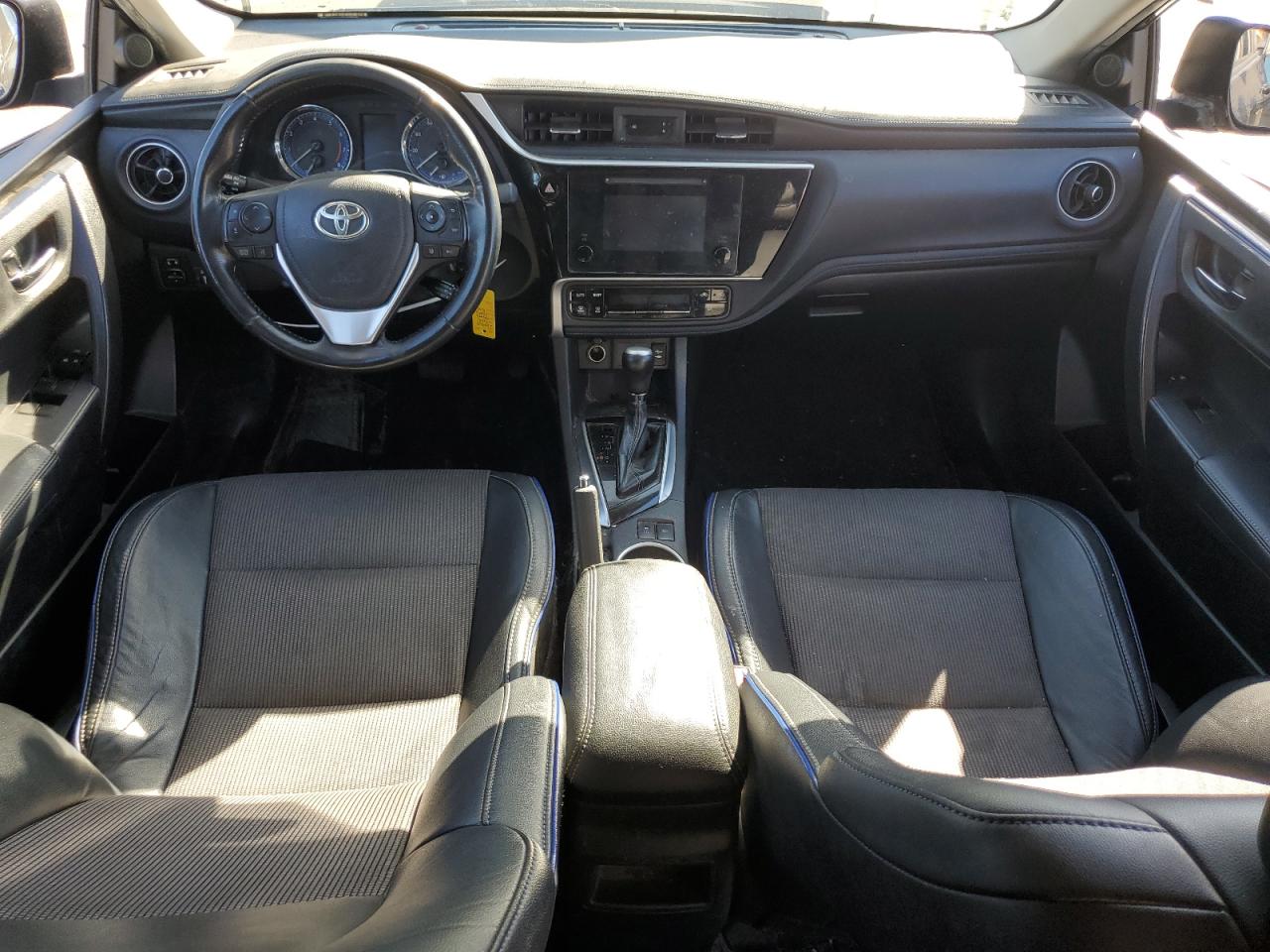 2019 Toyota Corolla L VIN: 2T1BURHE7KC136300 Lot: 68381755