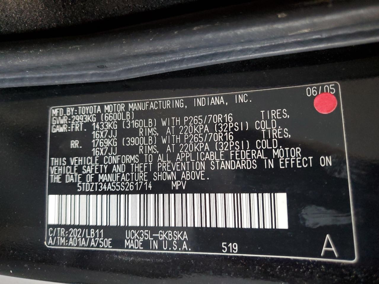 2005 Toyota Sequoia Sr5 VIN: 5TDZT34A55S261714 Lot: 68400125