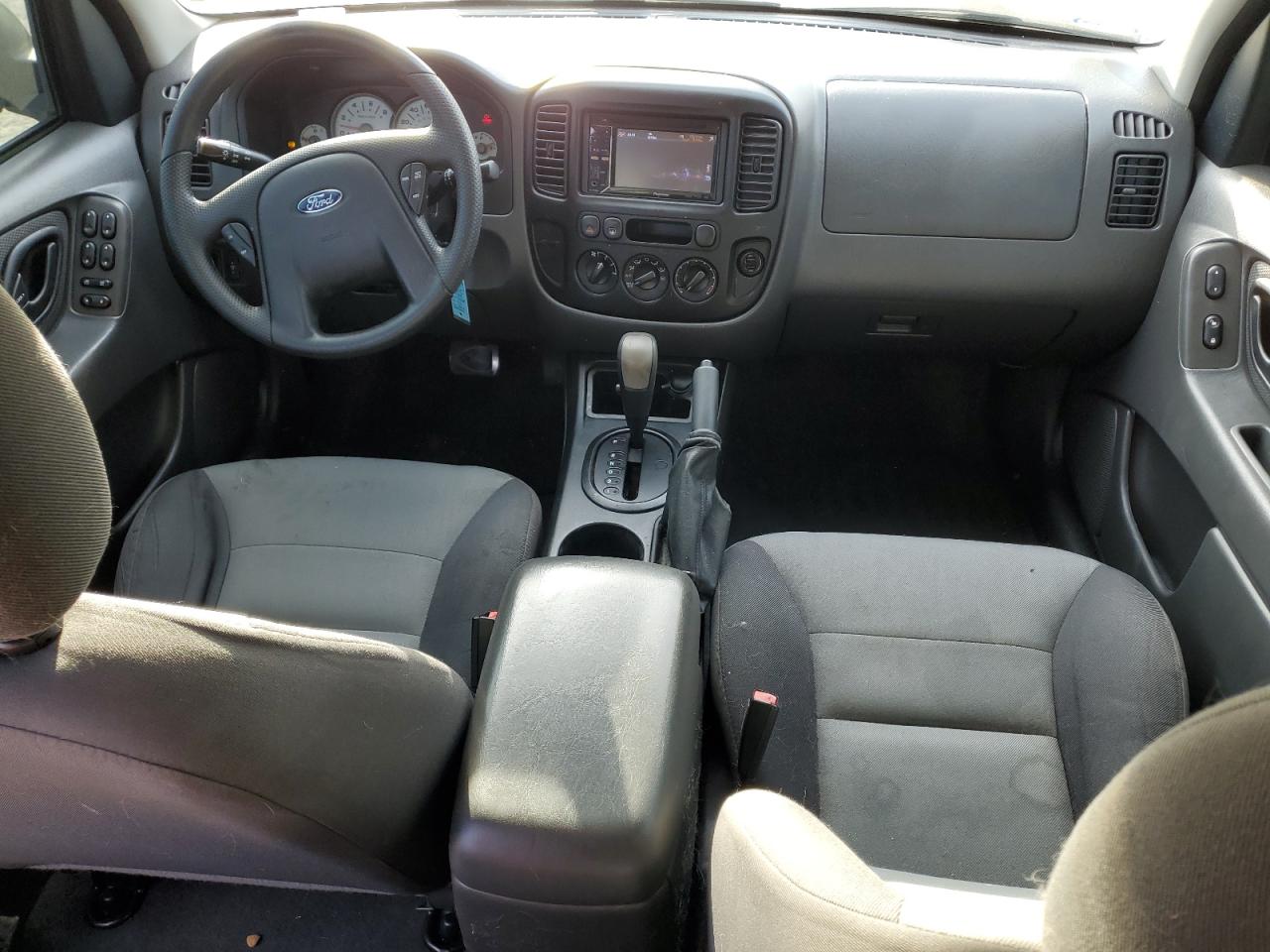 2005 Ford Escape Xls VIN: 1FMYU92Z25KC10971 Lot: 70029265