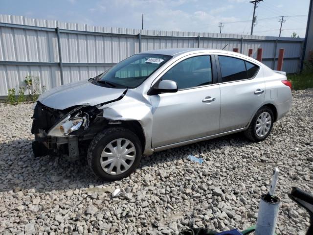 Sedans NISSAN VERSA 2013 Silver