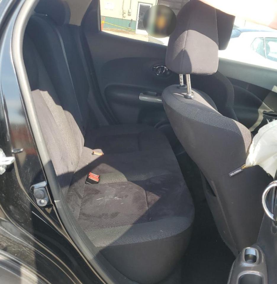 2015 Nissan Juke S VIN: JN8AF5MV7FT560101 Lot: 69105605