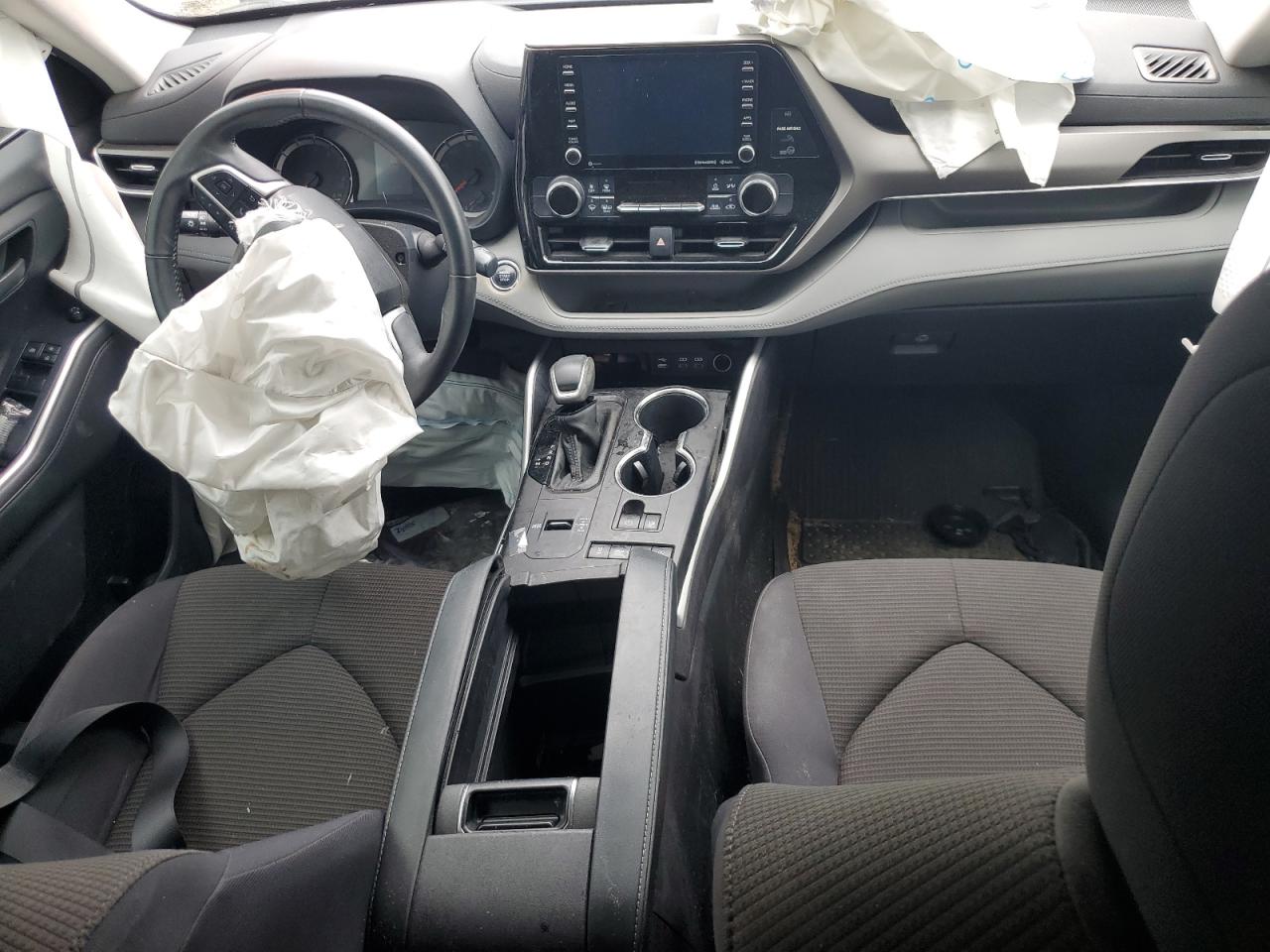 2022 Toyota Highlander L VIN: 5TDZZRAH4NS555513 Lot: 67022455