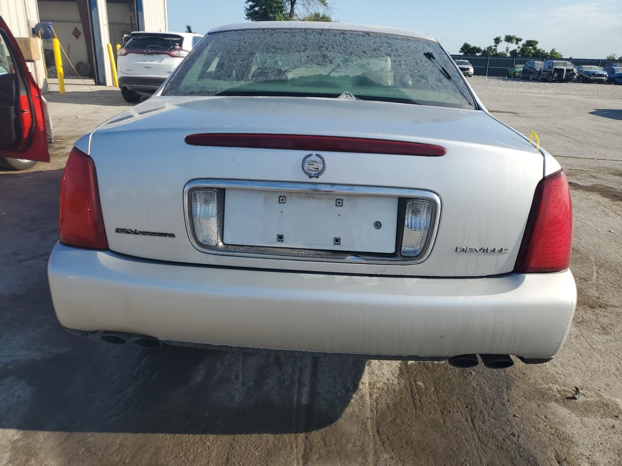 2001 Cadillac Deville VIN: 1G6KD54Y11U205382 Lot: 68302975