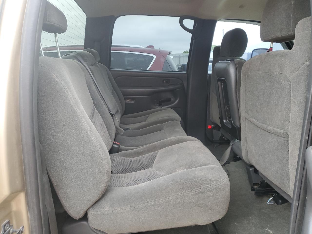 2004 Chevrolet Silverado C2500 Heavy Duty VIN: 1GCHC23G14F130113 Lot: 70130595