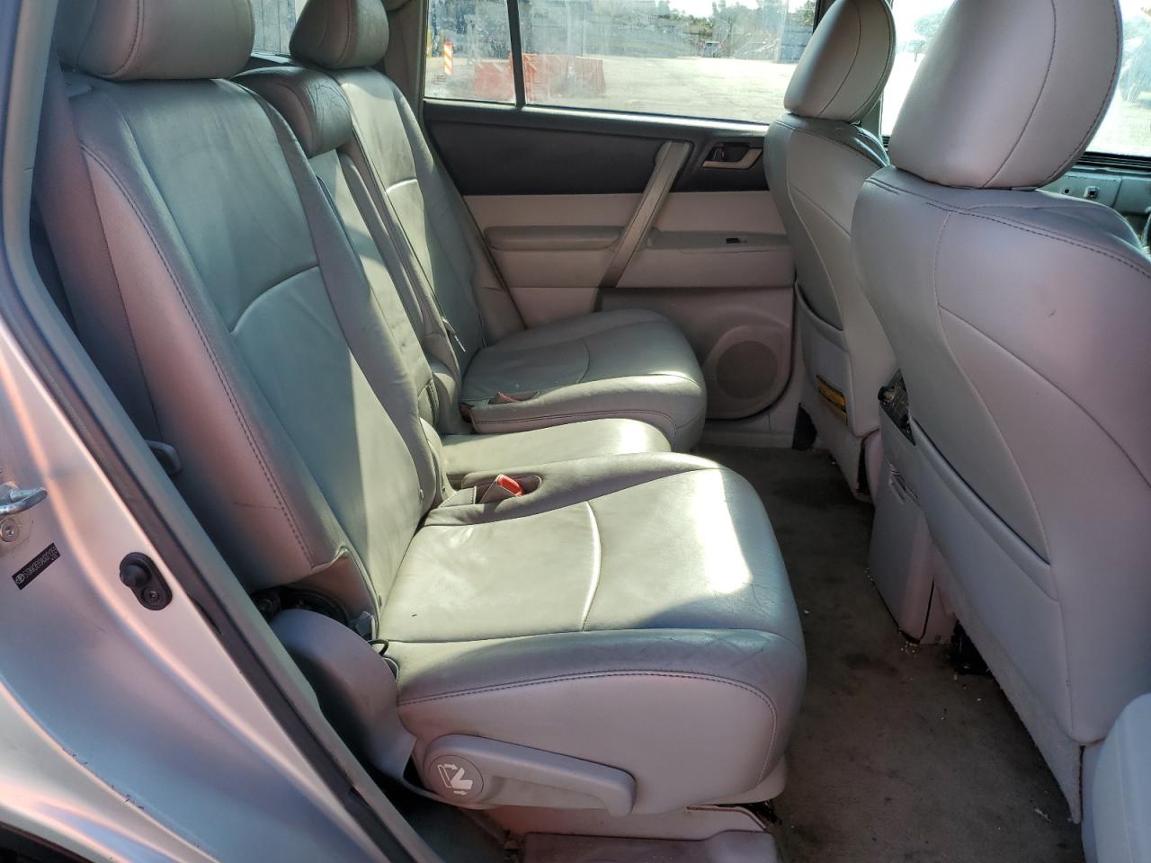 2010 Toyota Highlander Se VIN: 5TDKK3EH3AS021359 Lot: 70491215