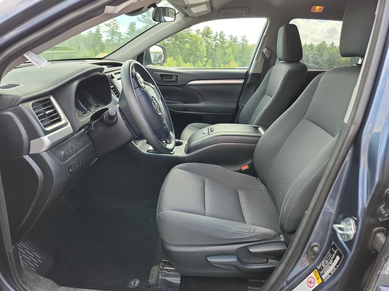 2018 Toyota Highlander Le VIN: 5TDBZRFH2JS913003 Lot: 71783015