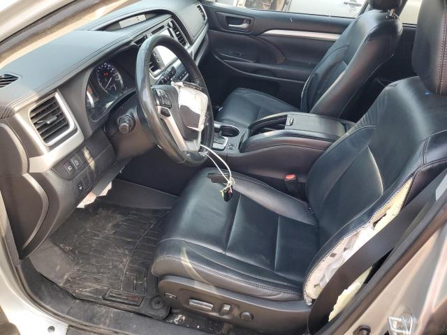 2017 TOYOTA HIGHLANDER SE  