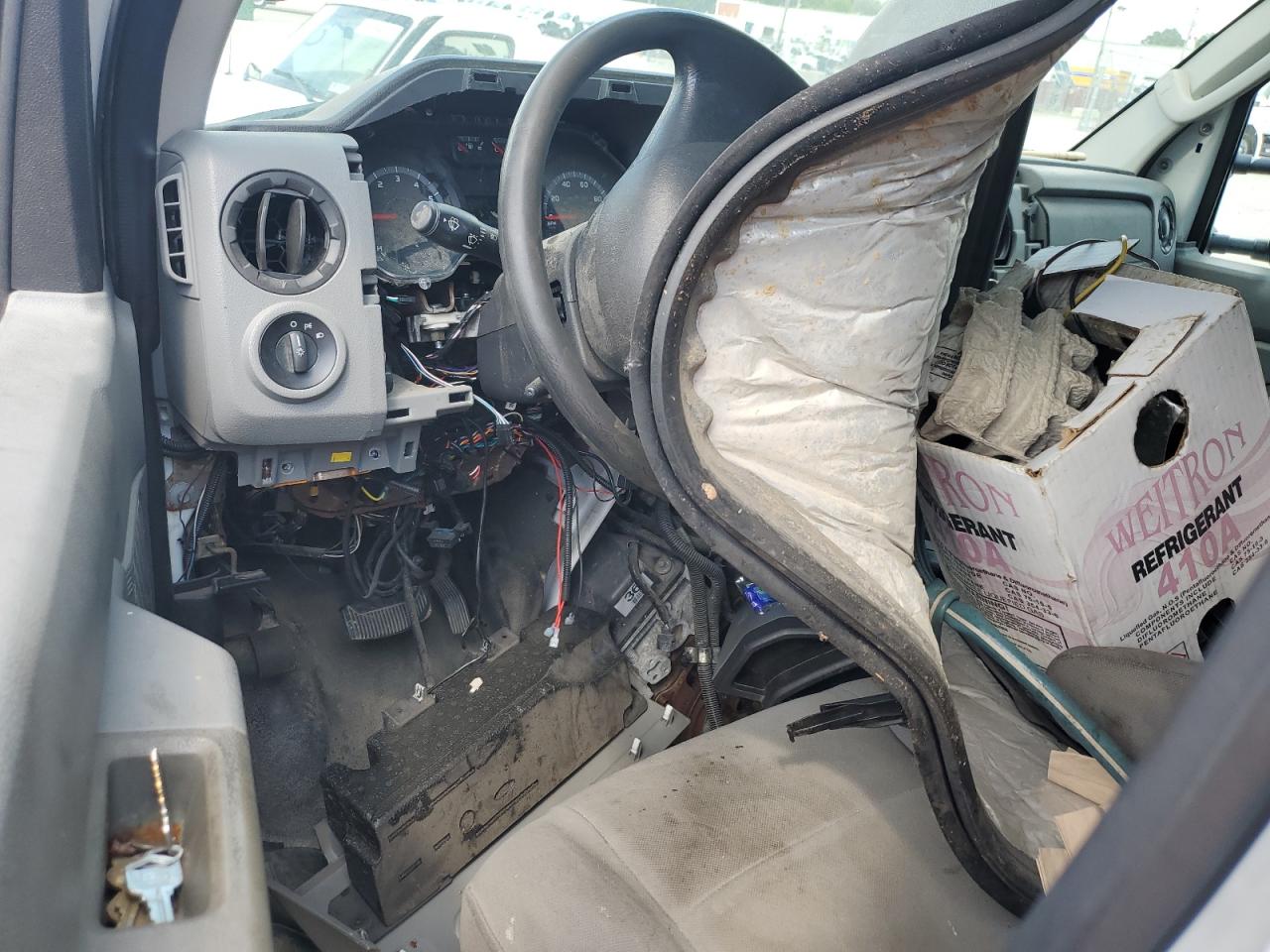 1FTNE1EWXBDA75374 2011 Ford Econoline E150 Van