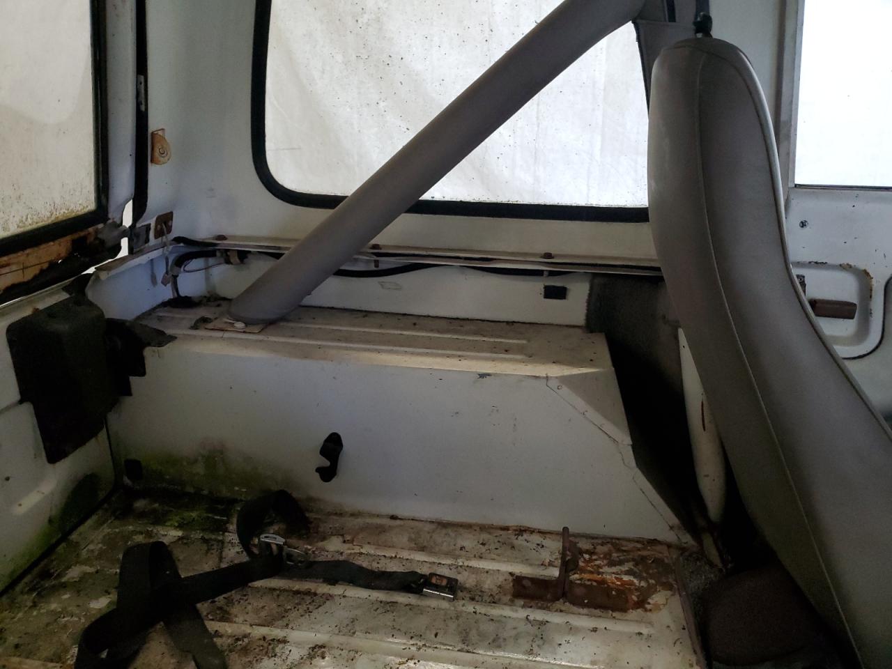 1989 Jeep Wrangler / Yj VIN: 2J4FY19E1KJ169856 Lot: 69807625