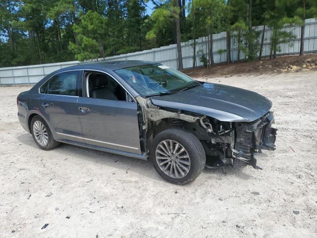  VOLKSWAGEN PASSAT 2017 Серый