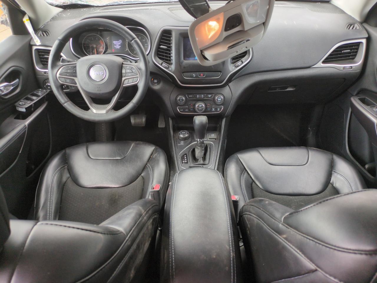 2019 Jeep Cherokee Latitude Plus VIN: 1C4PJMLX5KD317229 Lot: 68182795