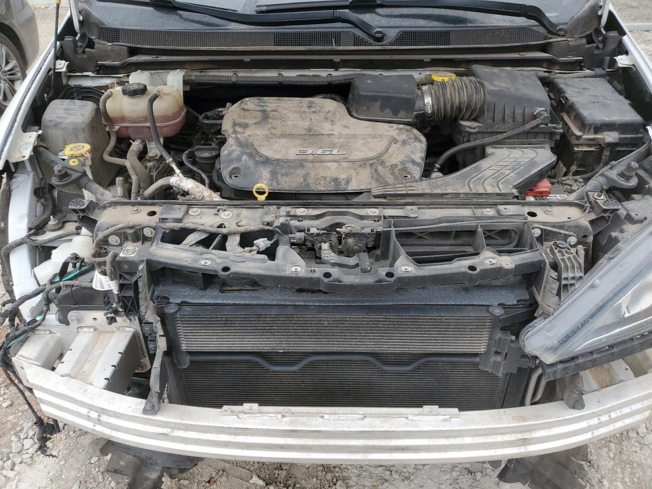 2018 Chrysler Pacifica Touring L VIN: 2C4RC1BG9JR214099 Lot: 70452295