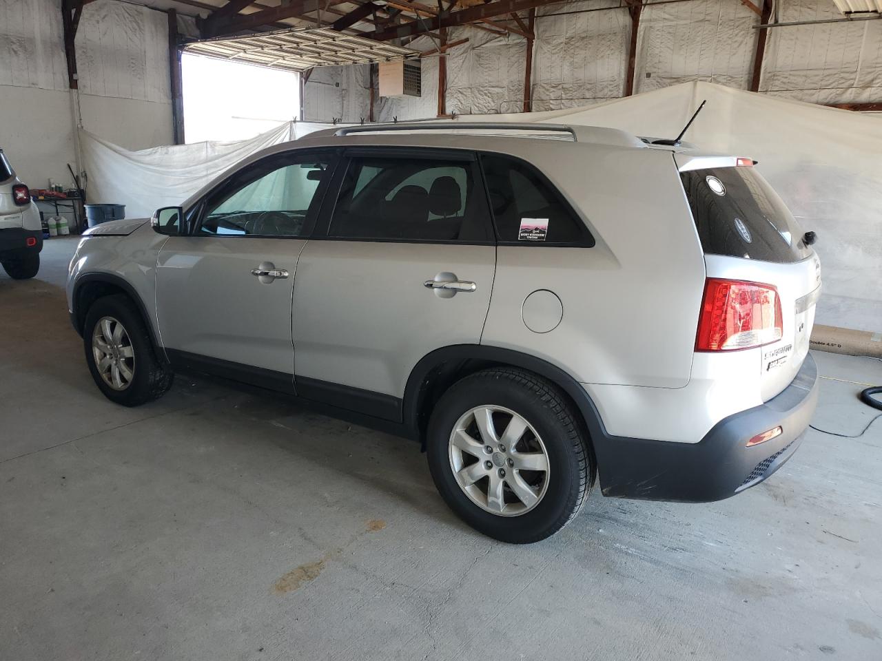 2012 Kia Sorento Base silver null gas 5XYKT4A21CG286897 photo #3