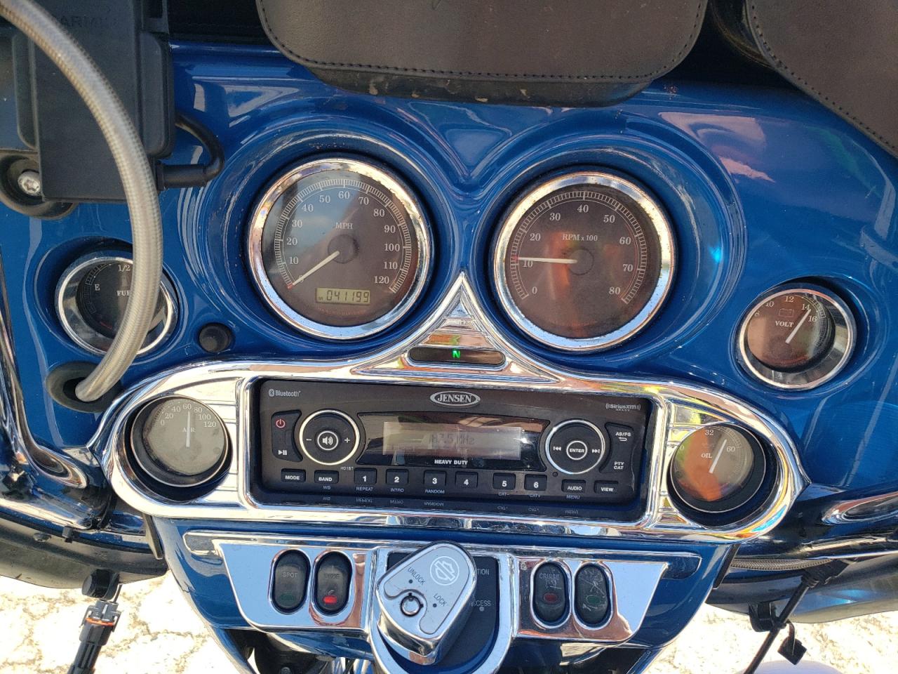 2009 Harley-Davidson Flhtcu VIN: 1HD1FC4149Y611721 Lot: 71066085