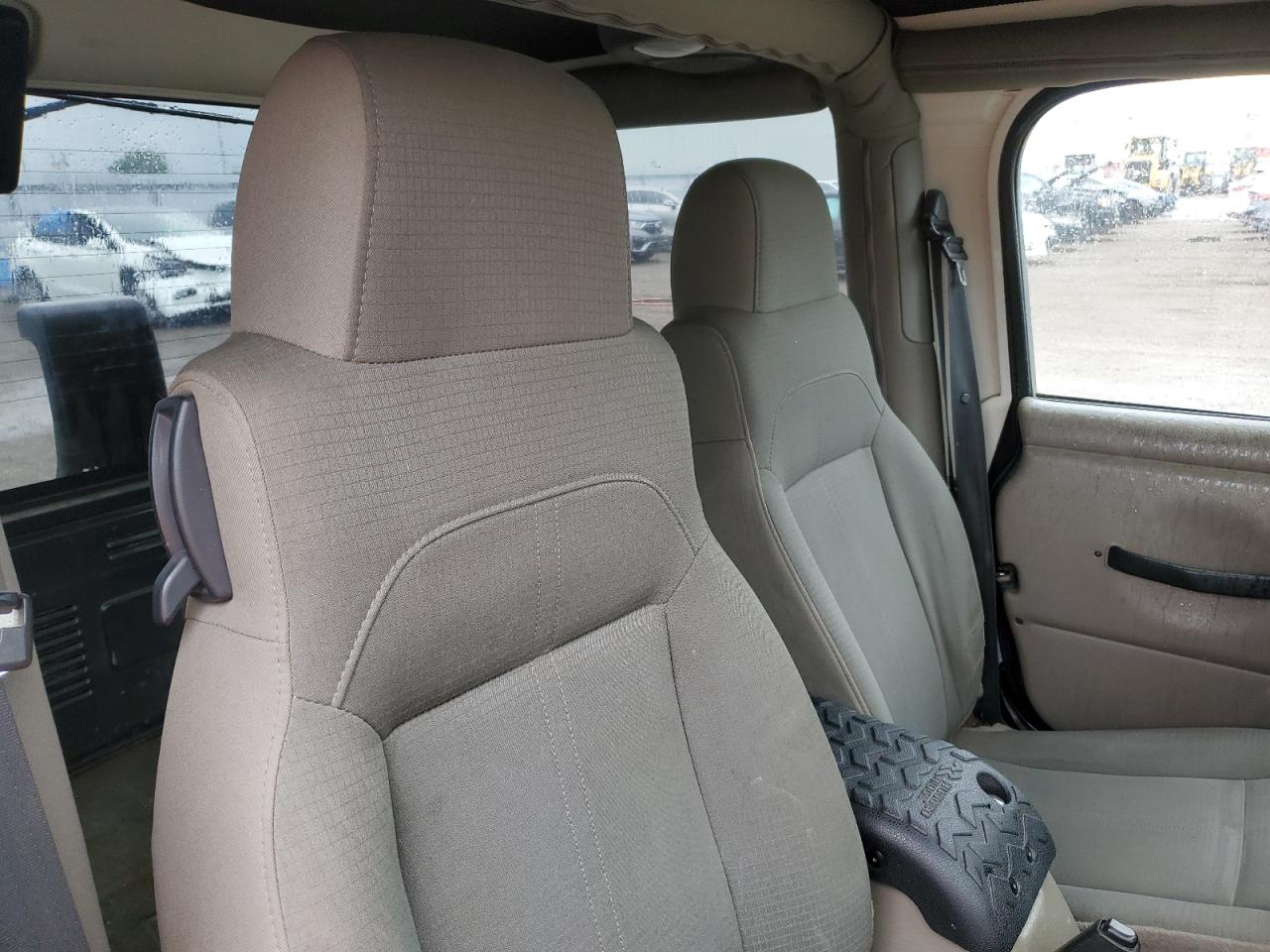 2003 Jeep Wrangler / Tj Sahara VIN: 1J4FA59S03P332230 Lot: 70377845