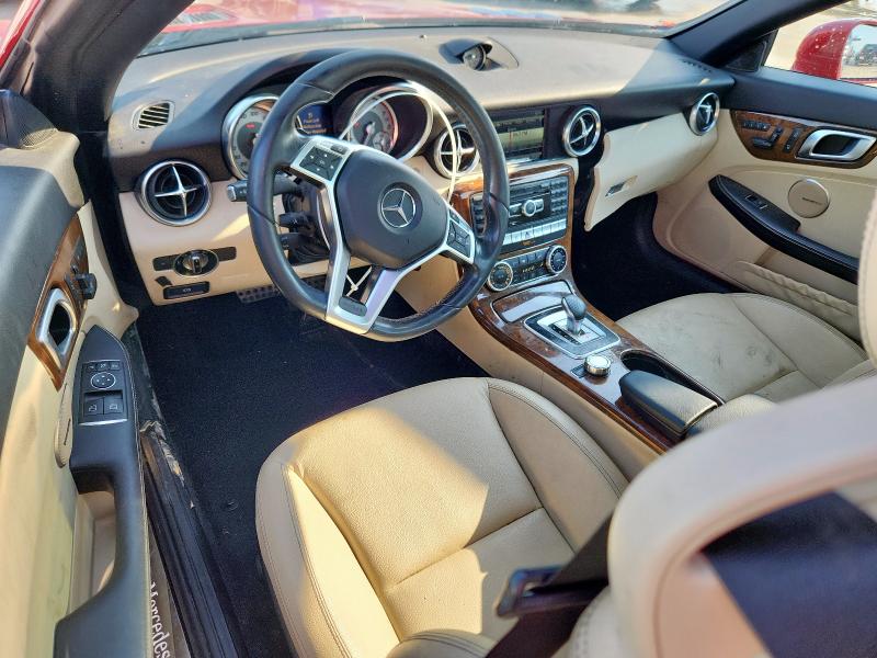  MERCEDES-BENZ SLK-CLASS 2016 Красный