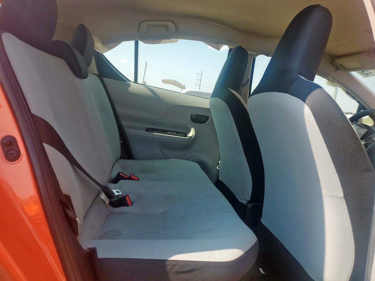 2012 Toyota Prius C VIN: JTDKDTB33C1019310 Lot: 69616275