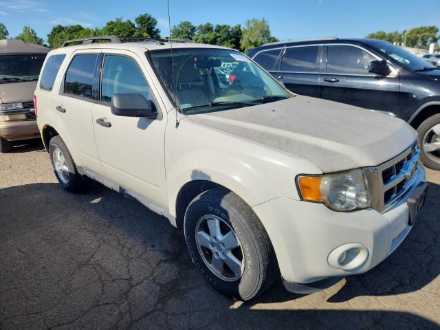  FORD ESCAPE 2012 Biały