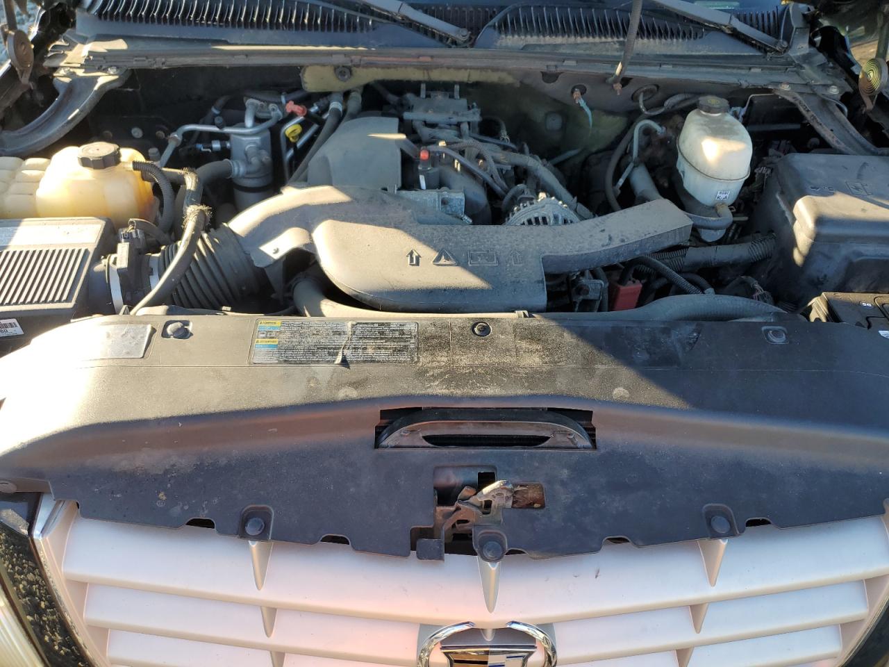 2005 Cadillac Escalade Esv VIN: 3GYFK66N05G198098 Lot: 70333505