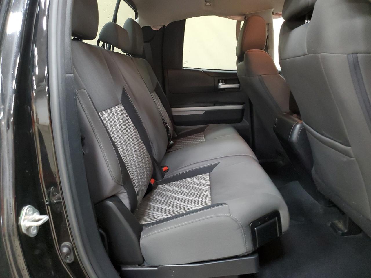 2019 Toyota Tundra Double Cab Sr VIN: 5TFUW5F14KX849944 Lot: 67986575