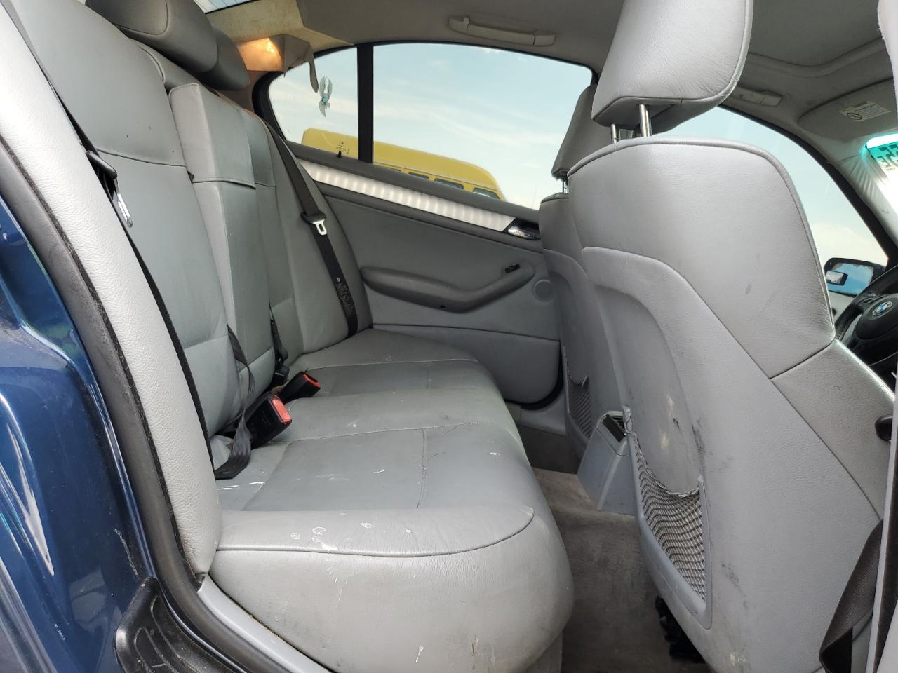 2004 BMW 325 Xi VIN: WBAEU33424PR13699 Lot: 67293355