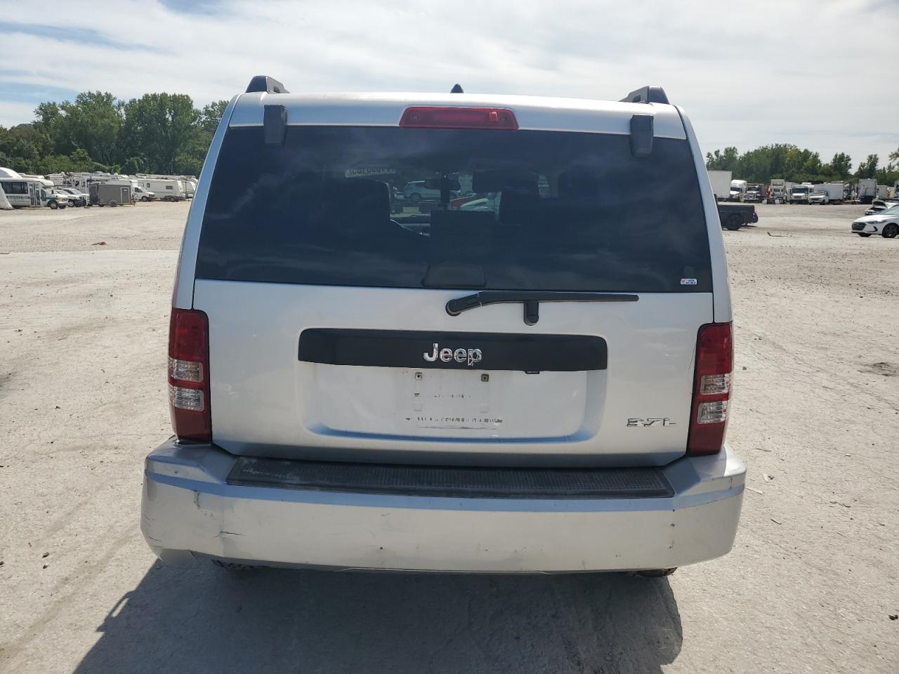 2008 Jeep Liberty Sport VIN: 1J8GP28K78W177741 Lot: 71098165