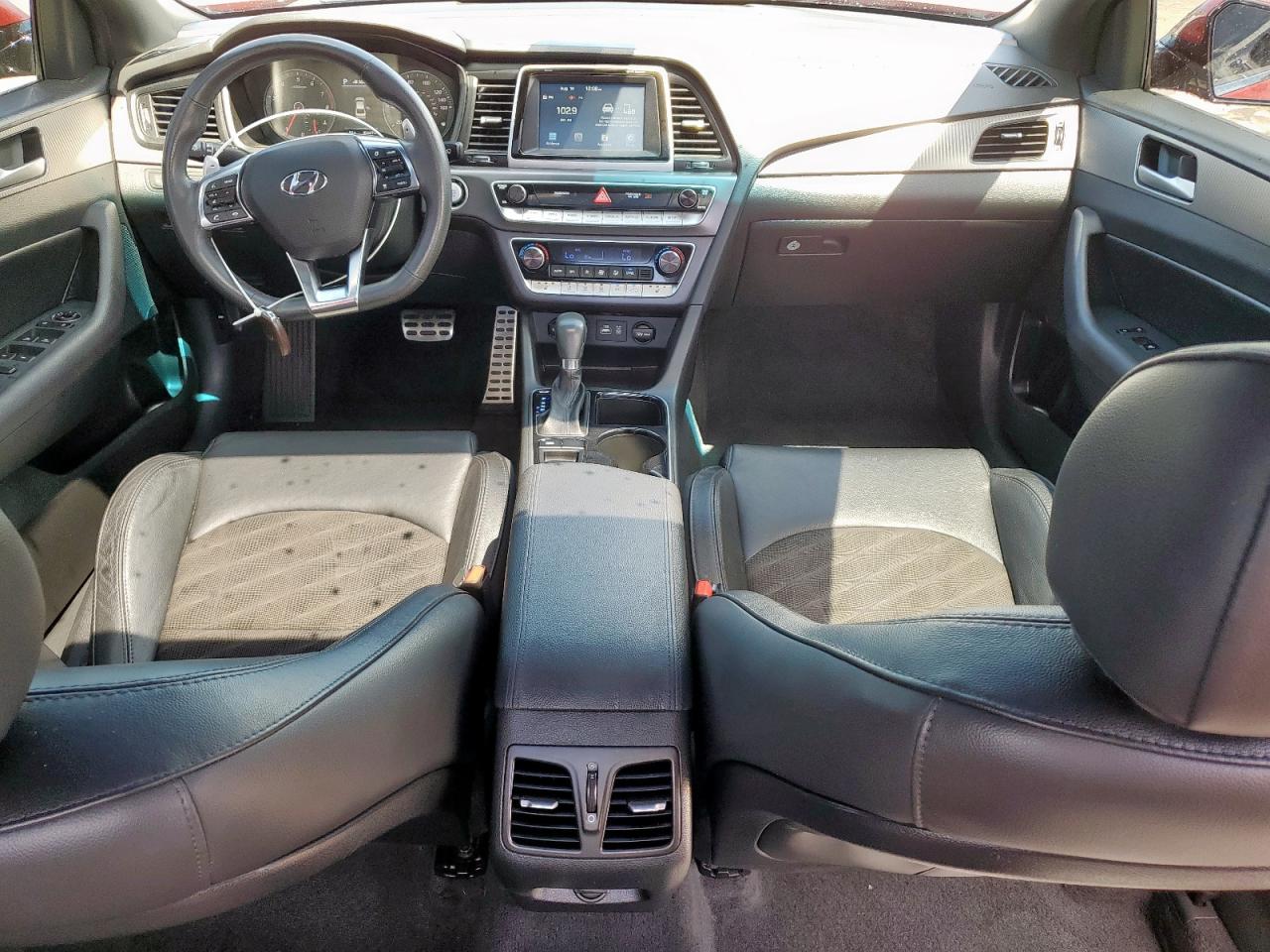 2018 Hyundai Sonata Sport VIN: 5NPE34AF5JH700978 Lot: 69304235
