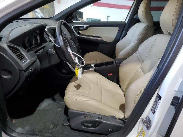 Паркетники VOLVO XC60 2016 Белы