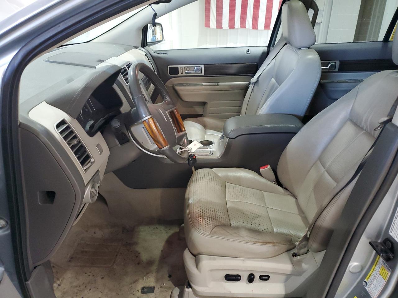 2007 Lincoln Mkx VIN: 2LMDU88CX7BJ29830 Lot: 70235565