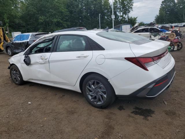  HYUNDAI ELANTRA 2024 Белы