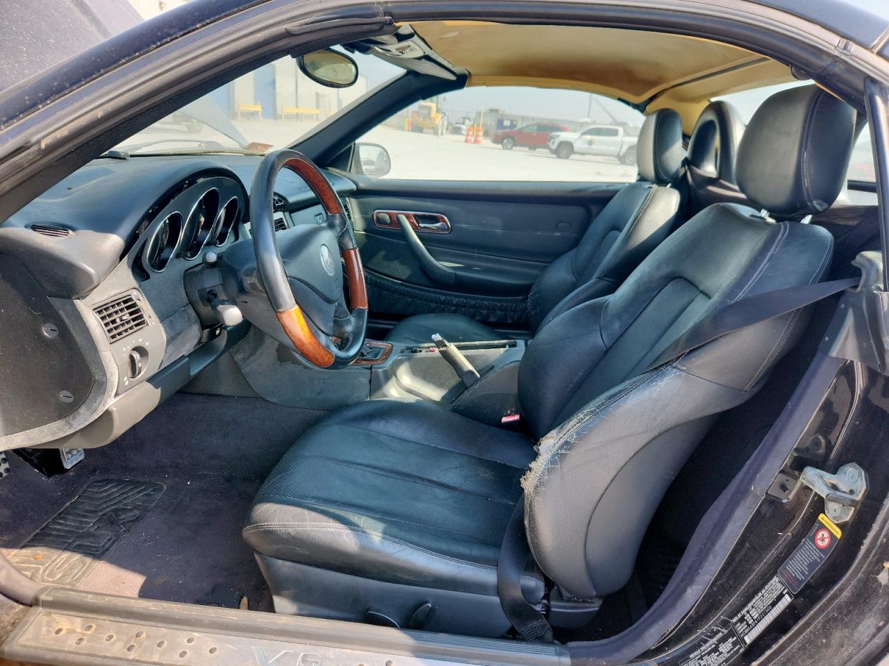 2001 Mercedes-Benz Slk 320 VIN: WDBKK65F61F221506 Lot: 67690165