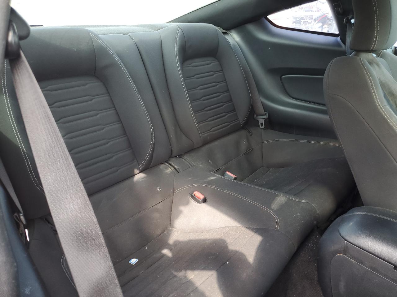 2016 Ford Mustang VIN: 1FA6P8TH7G5268861 Lot: 70697895