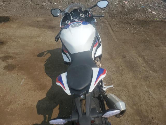  BMW S 2021 Белый