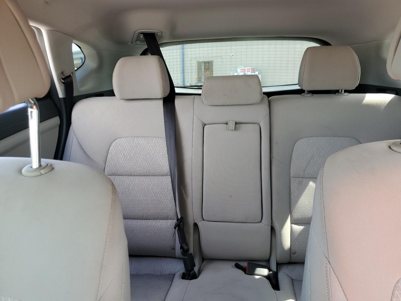 2016 Hyundai Tucson Se VIN: KM8J23A42GU058580 Lot: 68104435