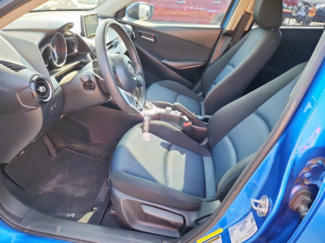 2017 Toyota Yaris Ia VIN: 3MYDLBYV2HY153700 Lot: 69997035