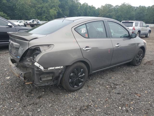  NISSAN VERSA 2016 Szary