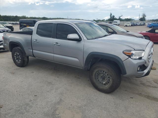  TOYOTA TACOMA 2021 Srebrny