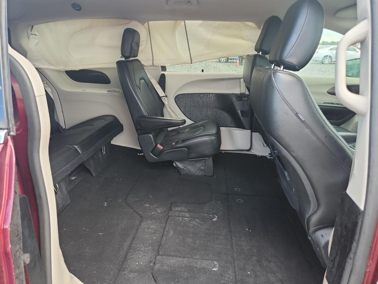 2019 Chrysler Pacifica Touring L VIN: 2C4RC1BG5KR537700 Lot: 69955985