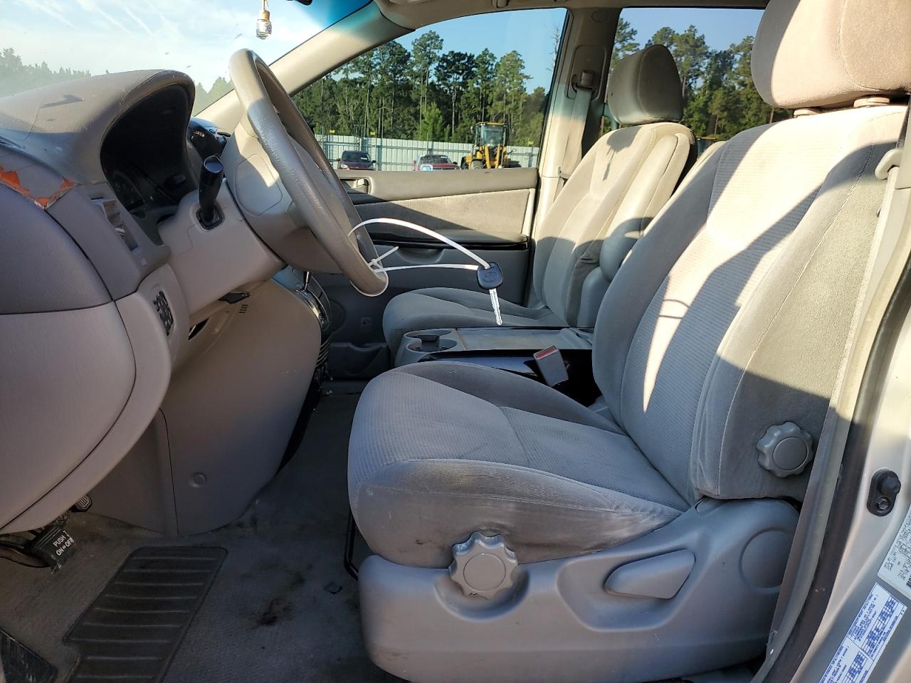 2004 Toyota Sienna Ce VIN: 5TDZA23C34S088681 Lot: 69765975