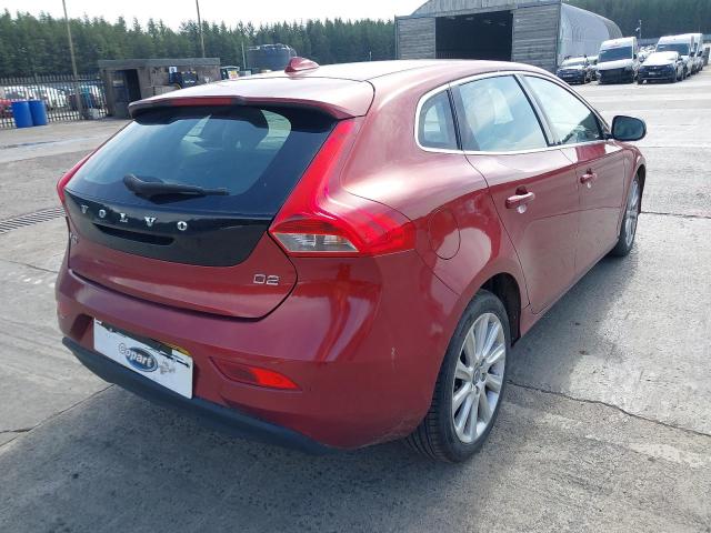 2015 VOLVO V40 D2 SE LUX 5DR