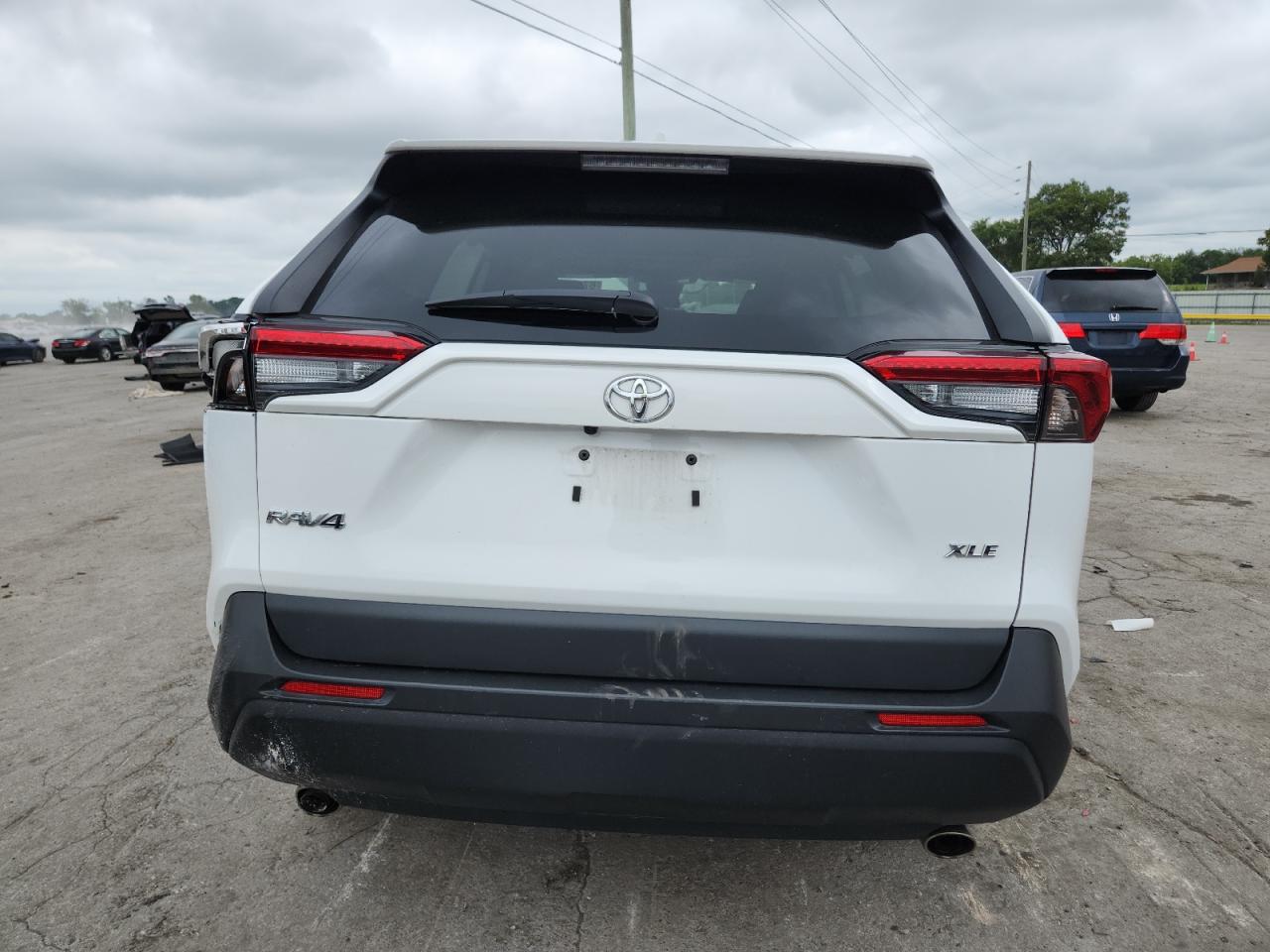2022 Toyota Rav4 Xle VIN: 2T3W1RFVXNW194621 Lot: 67111665