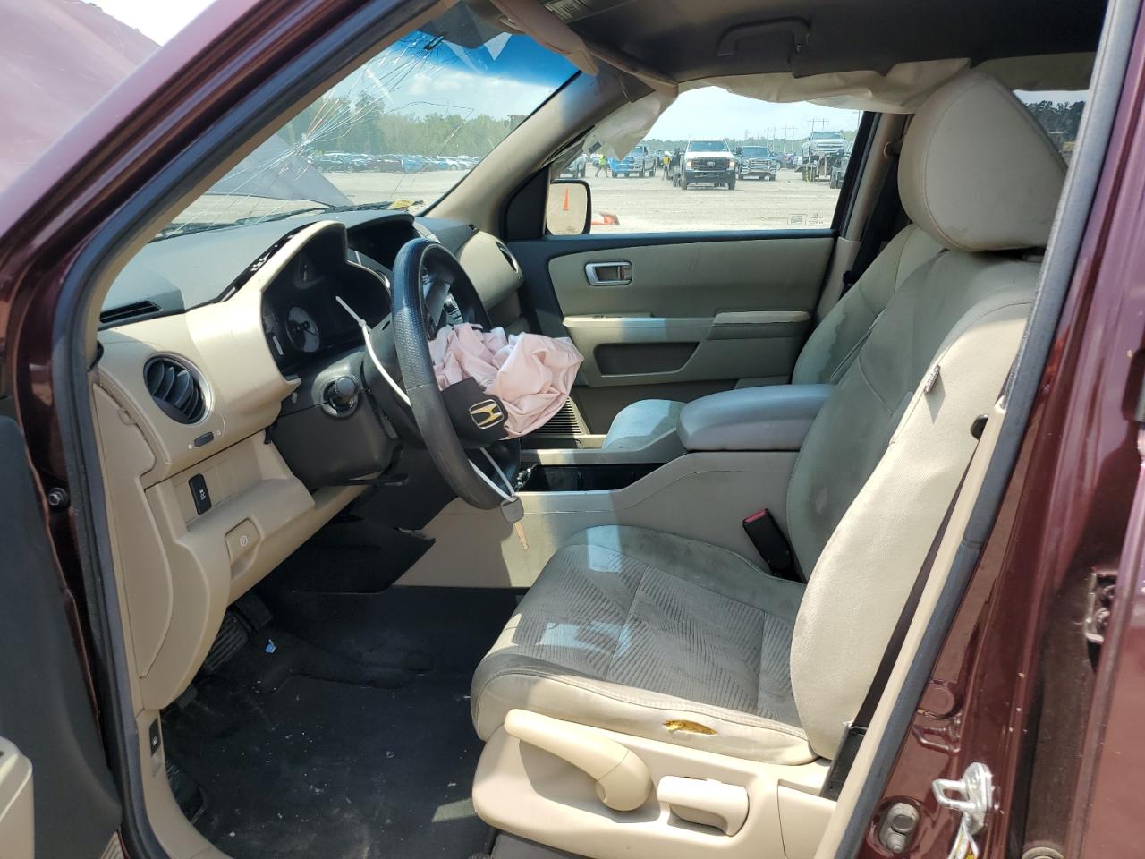 2012 Honda Pilot Lx VIN: 5FNYF3H28CB013061 Lot: 69254315