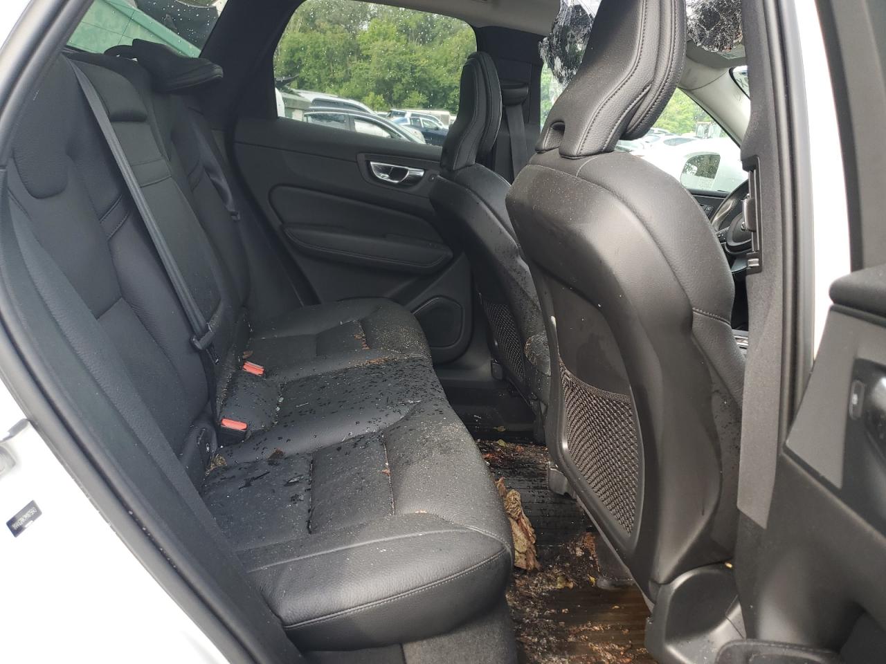 2021 Volvo Xc60 T5 Momentum VIN: YV4102RK7M1875643 Lot: 68330915